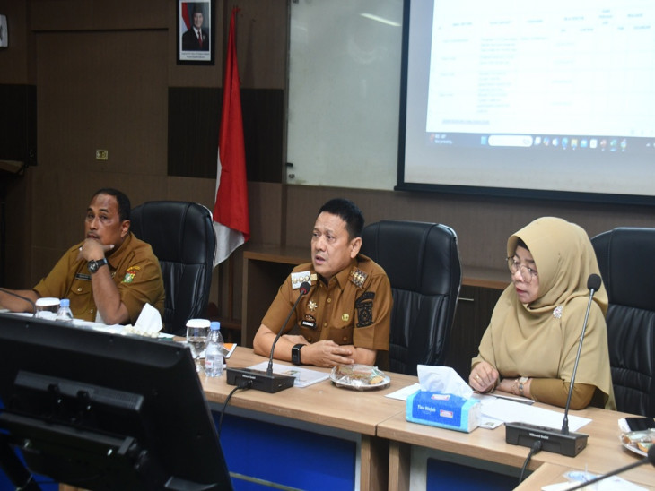 Pj. Bupati Kampar Pimpin HLM Monitoring dan Evaluasi Pendapatan Asli Daerah